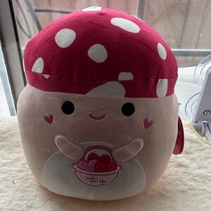 Brand New Squishmallow Malcolm Mushroom Plush Toy - Pink and Cream